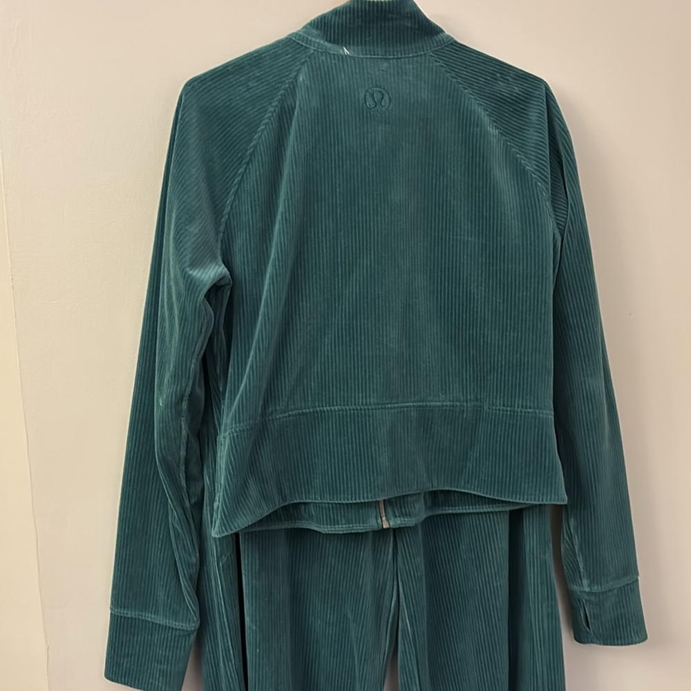 Lululemon Scuba Track Jacket & Mid-Rise Wide-Leg Pants - Picture 14 of 16